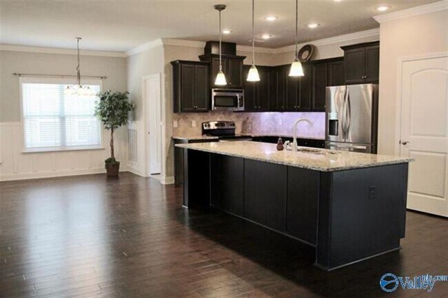 Building Photo - 408 Bay Tree Ln SW
