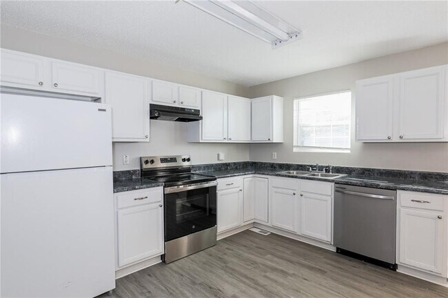 Building Photo - 5245 Oakley Commons Blvd