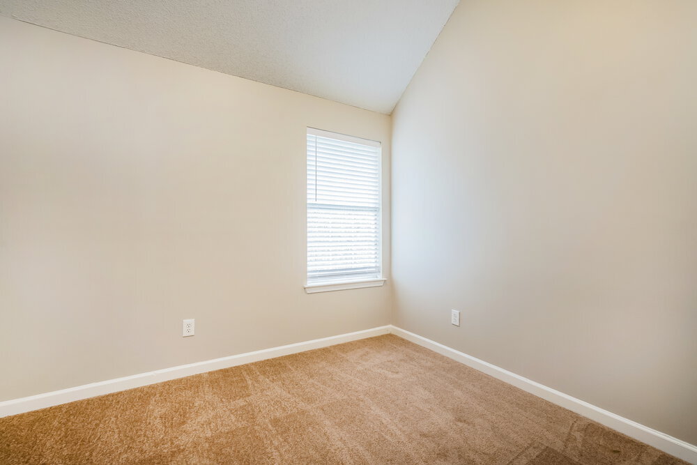 Building Photo - 2780 Highland Hill Pkwy