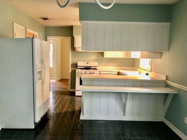 Building Photo - 11 S Monterey St