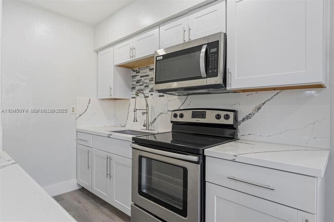 Building Photo - 15900 NW 18th Ave