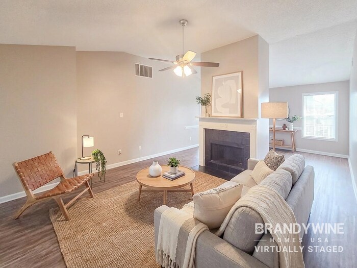 Building Photo - 1139 Commons Ct