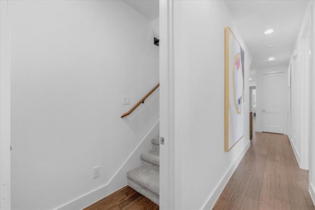 Building Photo - 4139 Normandy Ave
