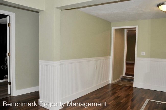 Building Photo - 3 br, 2 bath House - 1310 N. B Street