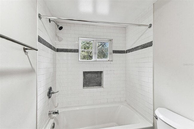 Building Photo - 1006 E 26th Ave