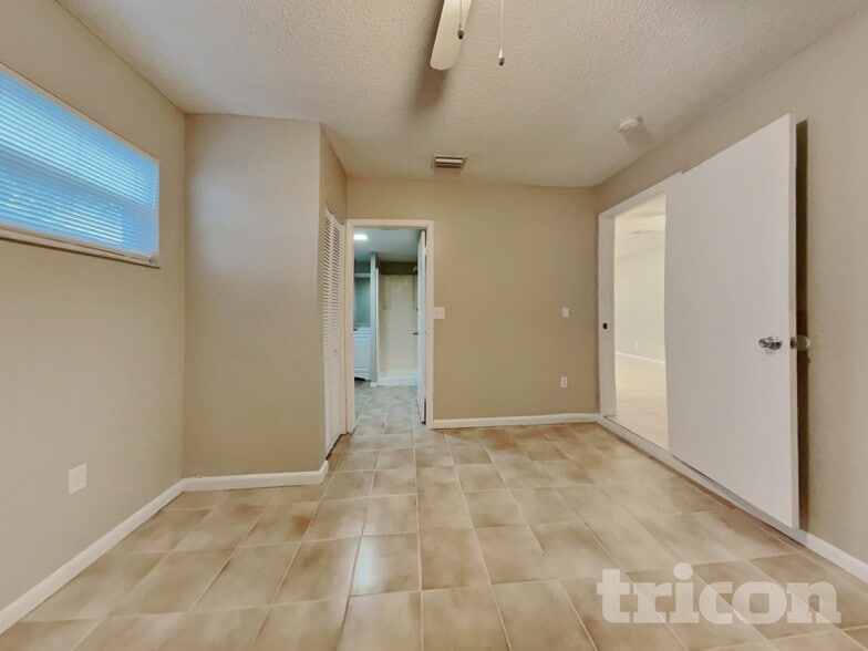 Building Photo - 1726 St Croix Dr