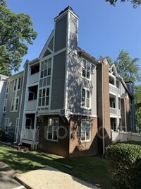 Building Photo - 2516 Cranbrook Ln