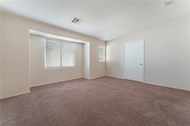 Building Photo - 3684 Hidden Beach Ct