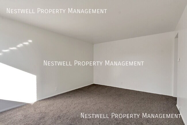 Building Photo - 2465 E 3300 S