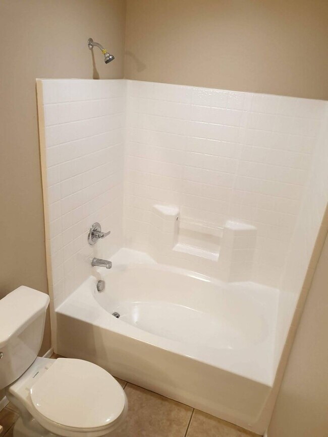 Building Photo - Charming 3BR House in Phoenix