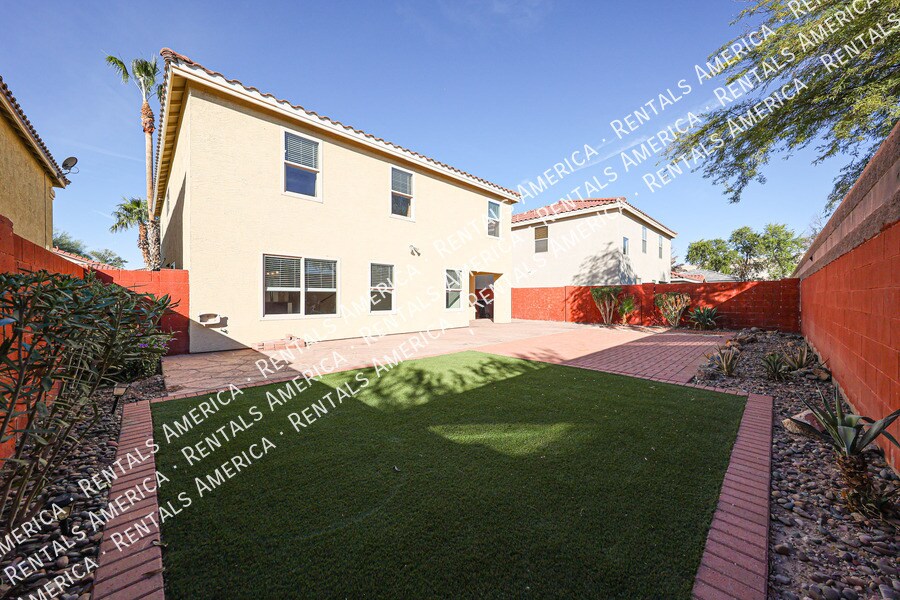 Building Photo - 6175 S Sharon Ct