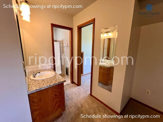 Building Photo - 13241 SW 64th Ave