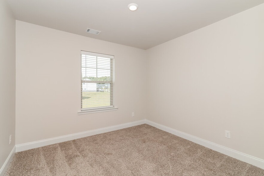 Building Photo - 340 Cantrell Dr