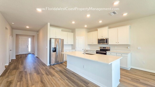 Building Photo - BRAND NEW BUILD! 4 bedroom/2.5 BATH HOME IN SILVERSTONE NORTH-PALMETTO! AVAILABLE NOW!