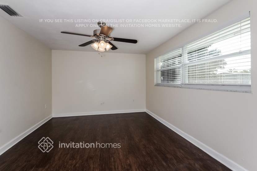 Building Photo - 2103 Hanby St