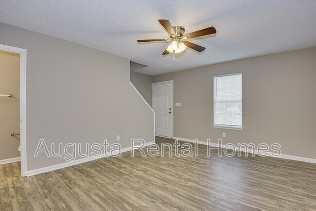 Building Photo - 138 Chalet North Boulevard - 138