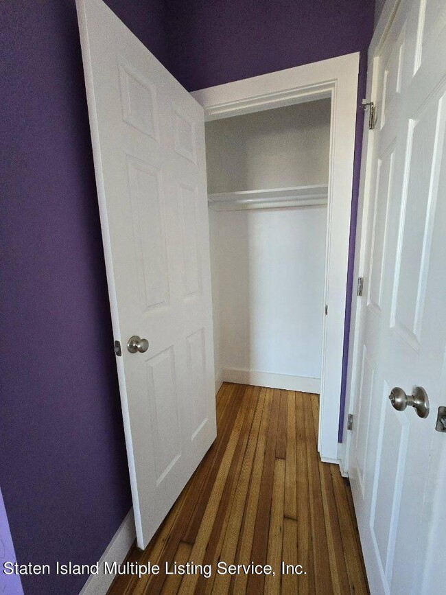 Building Photo - 542 BROADWAY-