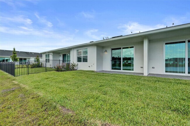 Building Photo - 3783 Harborside Ave