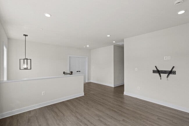 Building Photo - 7528 Zoe Ln