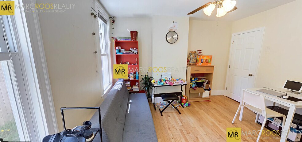 Building Photo - 48 Cameron St