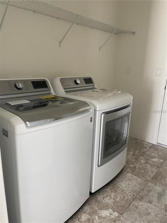 Building Photo - 2327 Twin Flower Ln