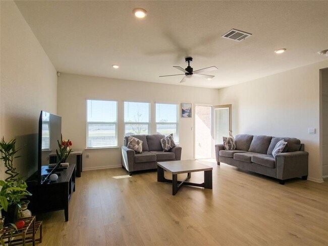 Building Photo - 2333 March Hare Trce