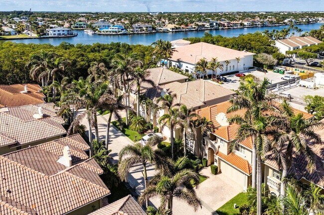 Building Photo - 3632 S Ocean Blvd