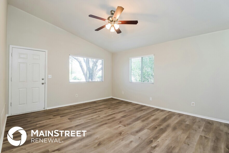 Building Photo - 8669 S Desert Dove Dr