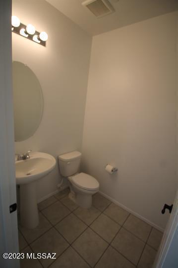 Building Photo - 10947 W Renwick Dr