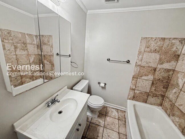 Building Photo - 4905 Scenic View Dr