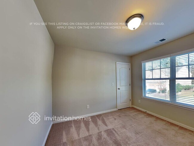 Building Photo - 436 Grenier Terrace NE