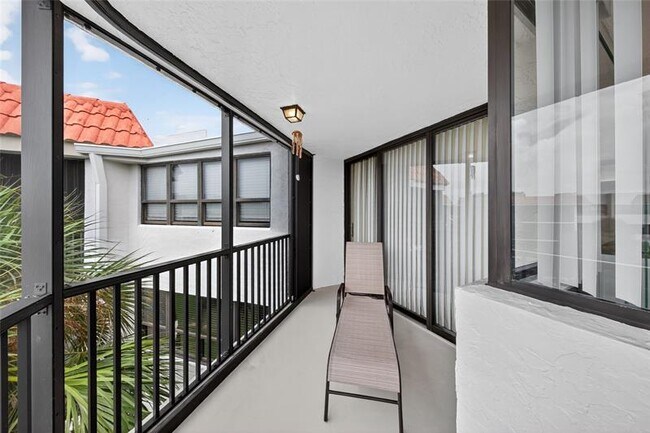 Building Photo - 800 Jeffery St