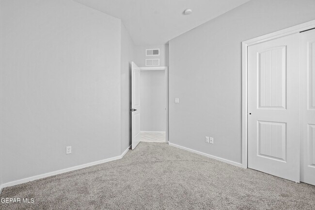 Building Photo - 932 Texas Madrone Dr