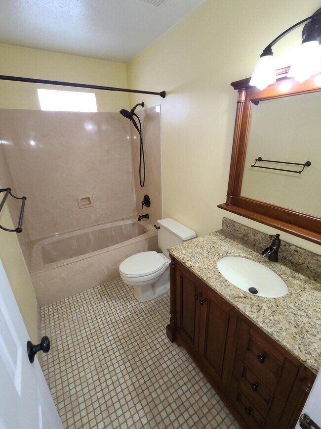 Building Photo - 1905 Catamaran Dr