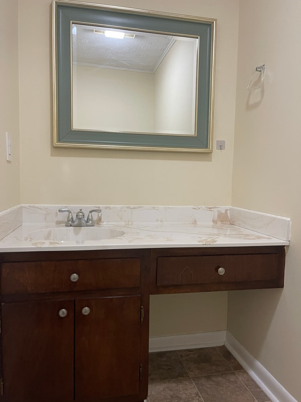 Building Photo - 1021 Fall Creek Rd