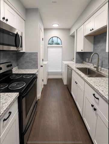Building Photo - 2742 St George Pl