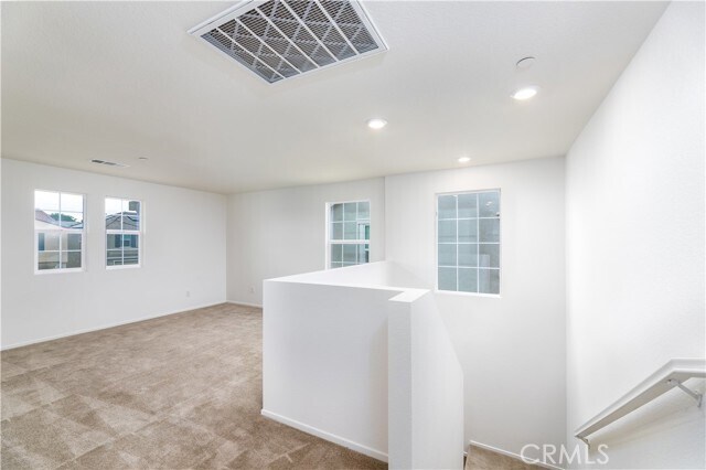 Building Photo - 9768 Solonia St