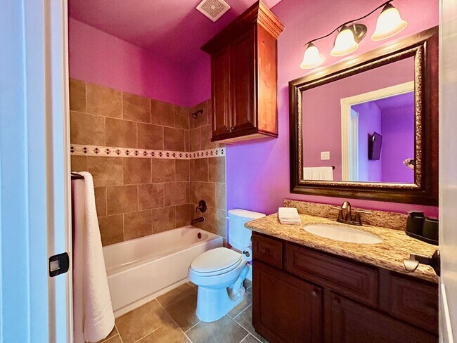 Building Photo - 7511 Raes Creek Dr