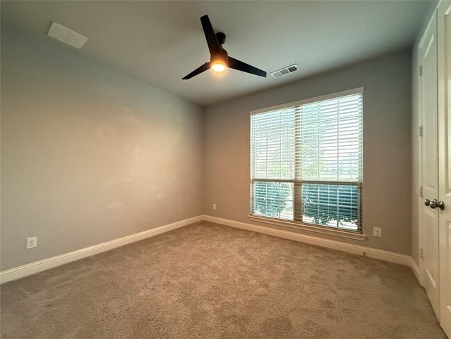 Building Photo - 11818 Antler Dr