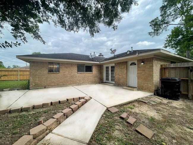 Building Photo - 11326 Sagemeadow Ln