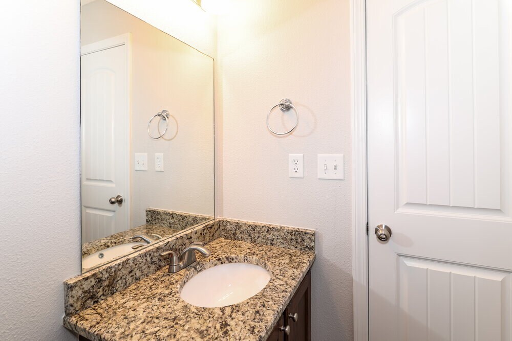 Building Photo - 9999 Chariden Dr
