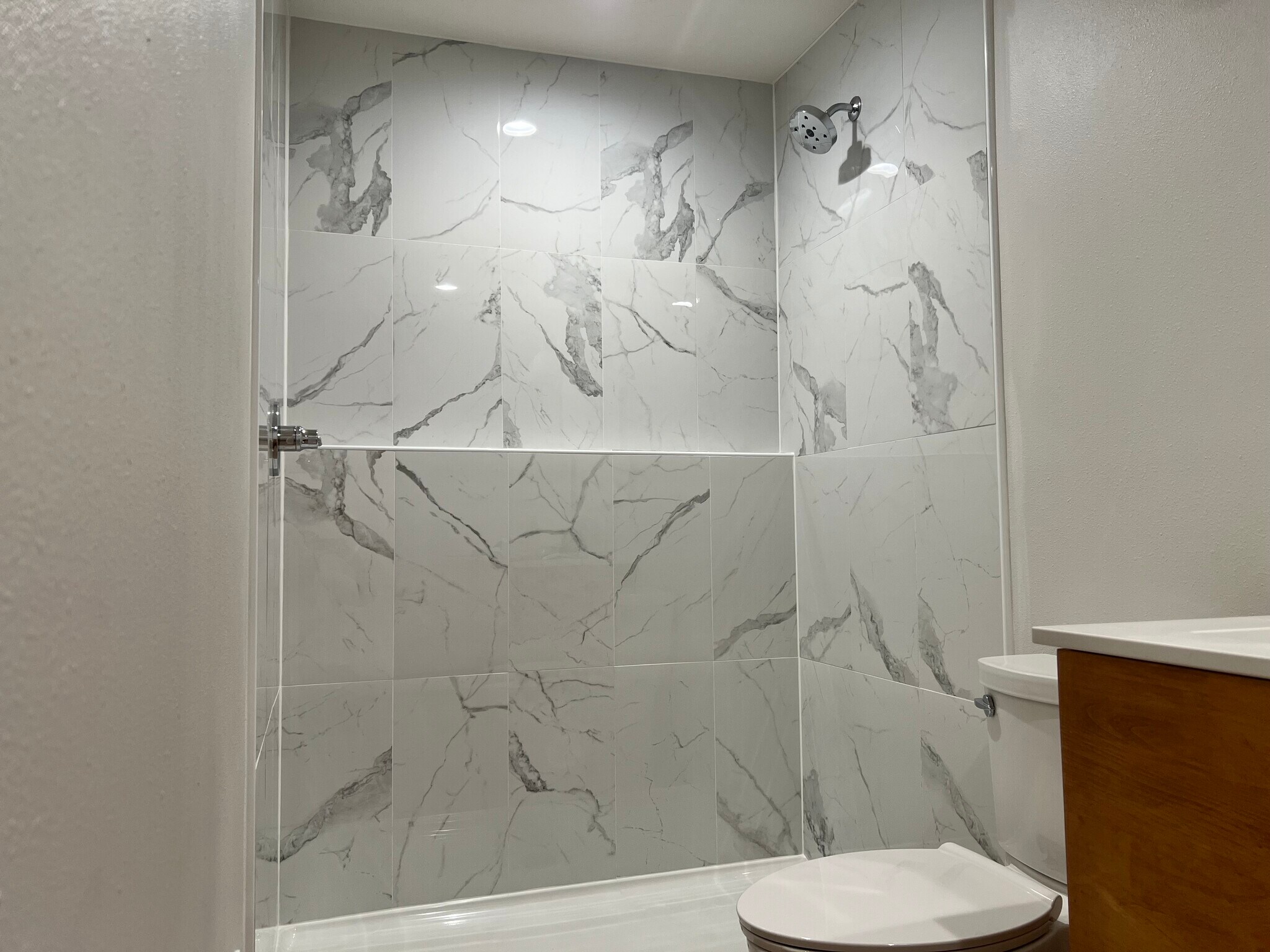 Loft Bathroom - 90 1st St SE