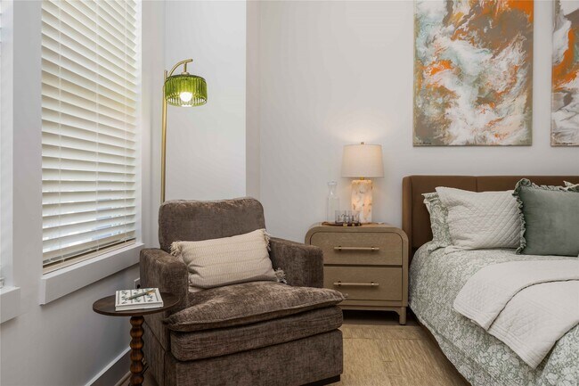 Building Photo - 3028 Lamar St