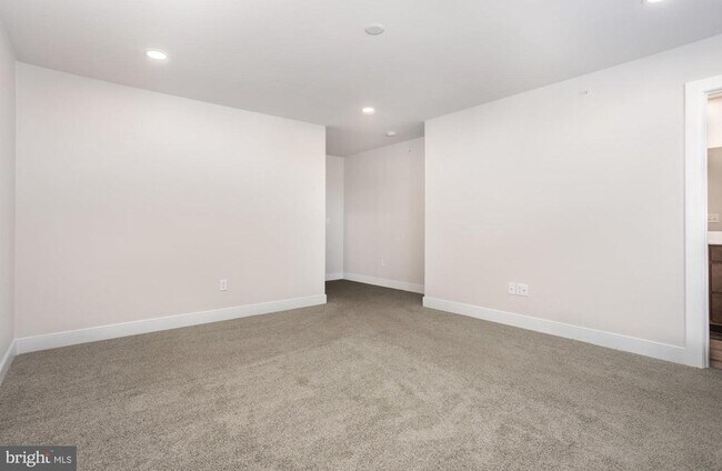 Building Photo - 3119 Herr St
