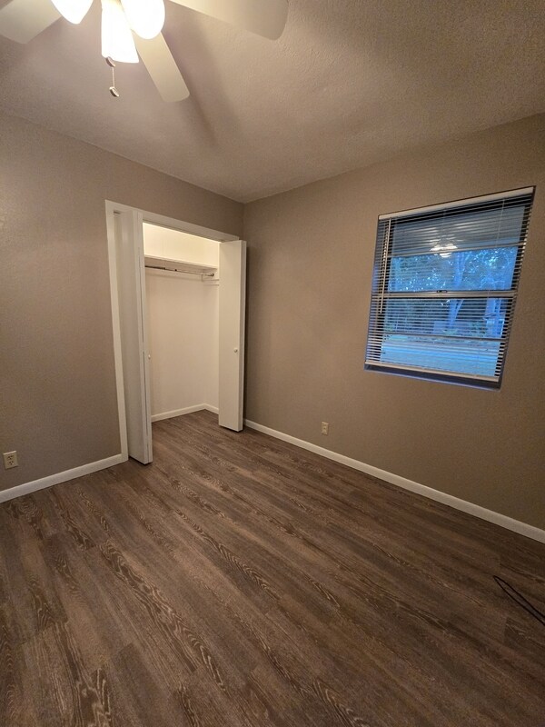 Building Photo - 505 E Acker Tap St