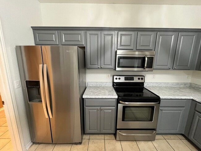 Building Photo - 15434 Grosbeak Pass