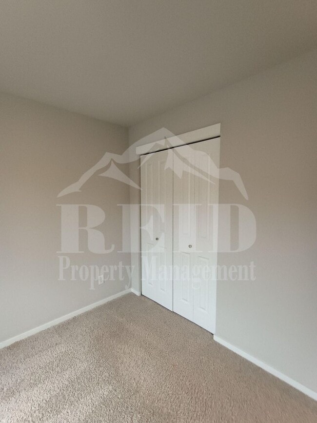Building Photo - 6453 Hornet Cir NE