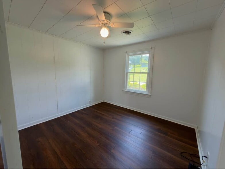Building Photo - 103 Pelican Ln
