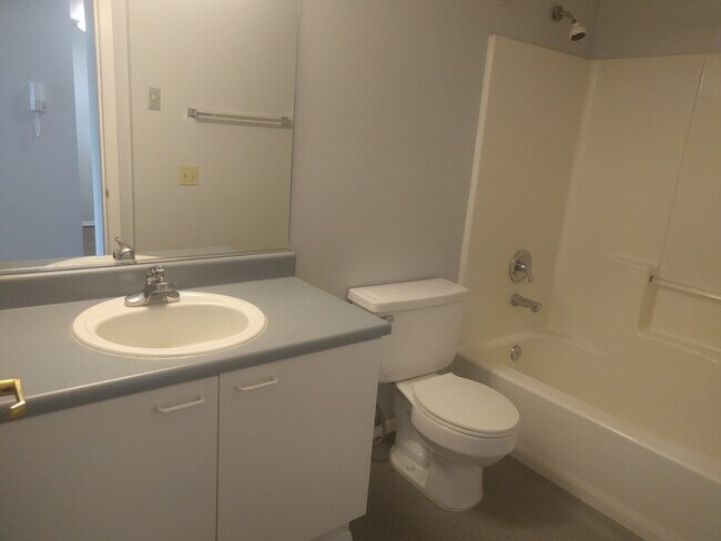 Building Photo - Gorgeous 1BDR in the heart of Queen Anne!