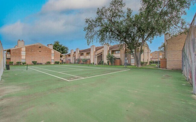 Building Photo - 10202 Forum Park Dr